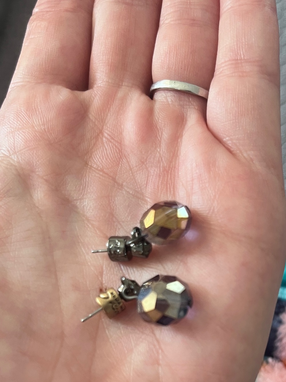 VTG Kenneth Cole New York Purple Iridescent Crystal Drop Earrings Branded Backs - Picture 5 of 7